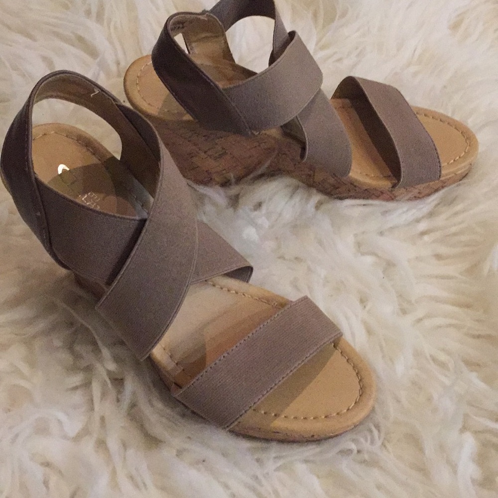 CL by Laundry | Nude wedge shoes